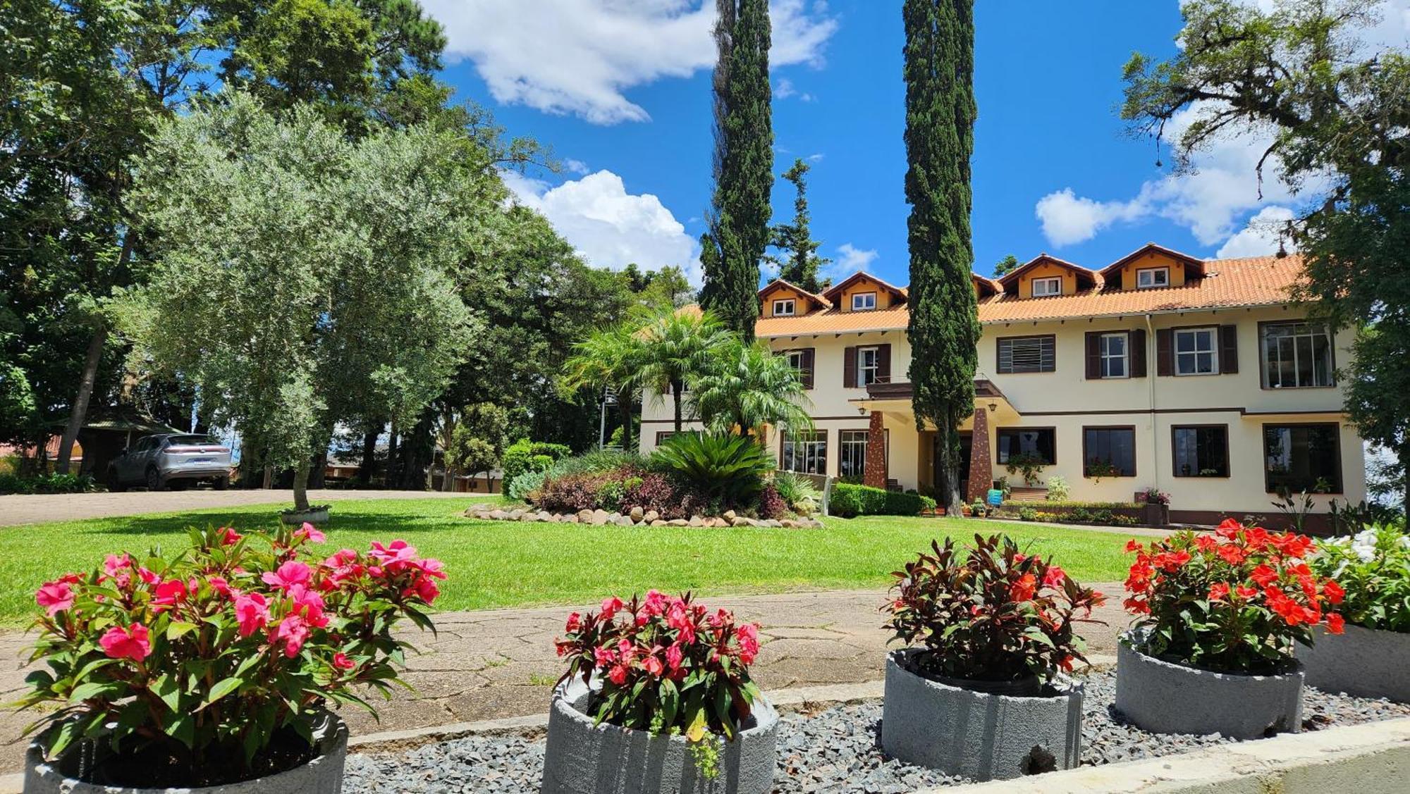 ホテル Filadelfia Hospedagens E Eventos São Bento do Sul エクステリア 写真