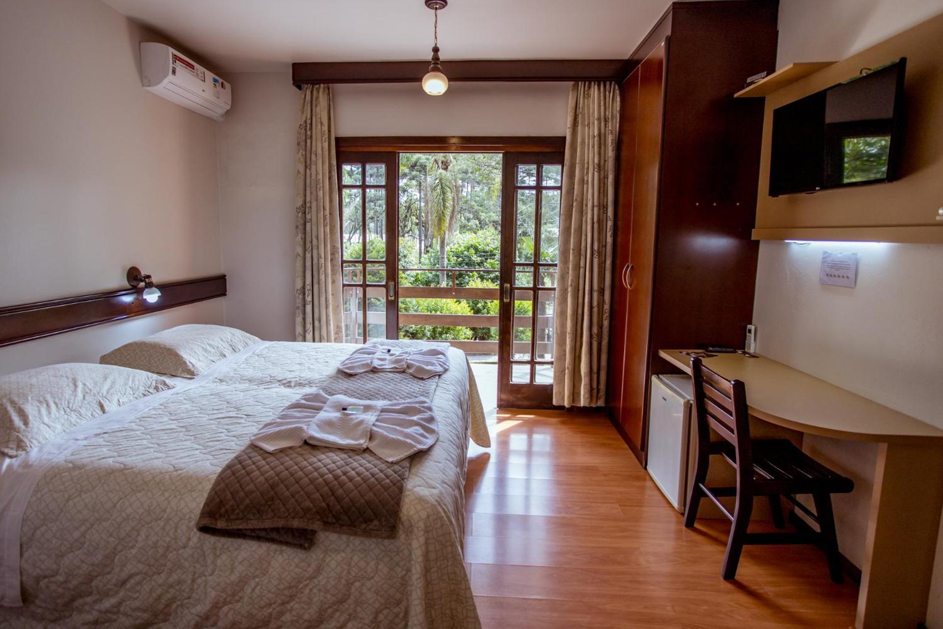 ホテル Filadelfia Hospedagens E Eventos São Bento do Sul エクステリア 写真
